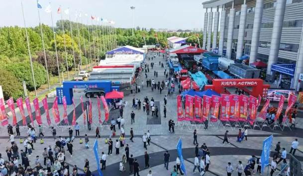 擎动新未来·共绘零碳路 | 诸侯快讯新能源携手远通集团重磅亮相梁山(图3)