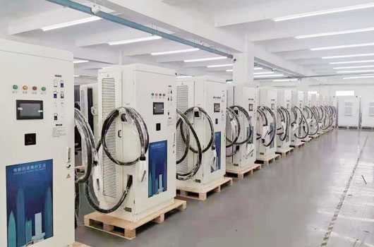 为什么新能源汽车充电桩采用交流充电桩？