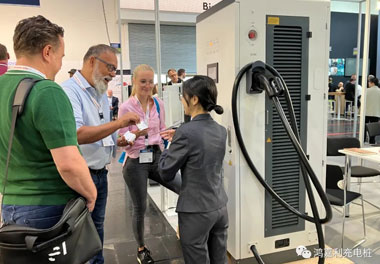 走出中国，亮相世界！诸侯快讯新能源闪耀欧洲智慧能源博览会(图7)